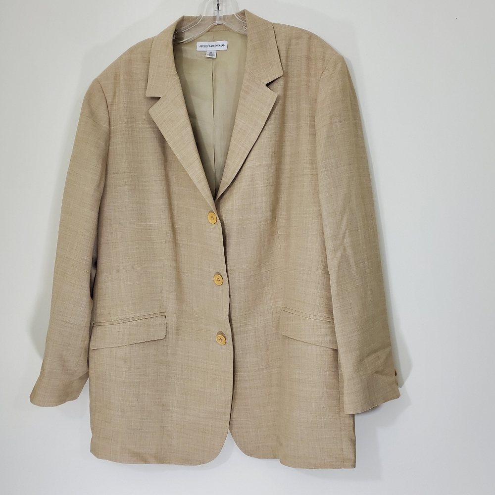 August Max Woman Tan Blazer, Size 26